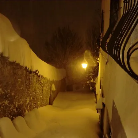 فندق مبيت وإفطار Lo Scrigno بيسكوكوستانزو