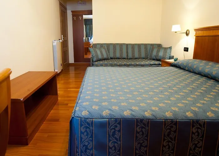 Lo Scrigno Oda ve Kahvaltı 3*